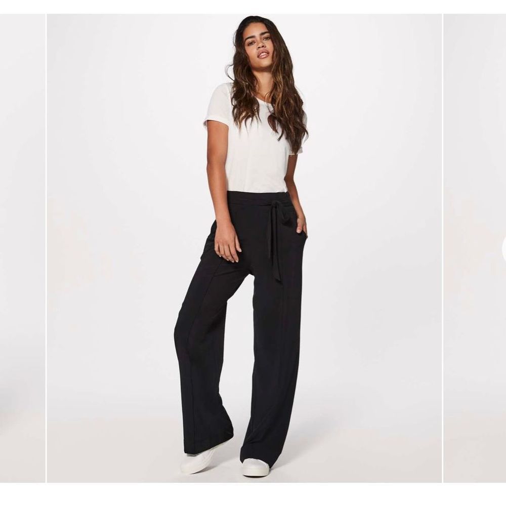 Lululemon Noir Pant